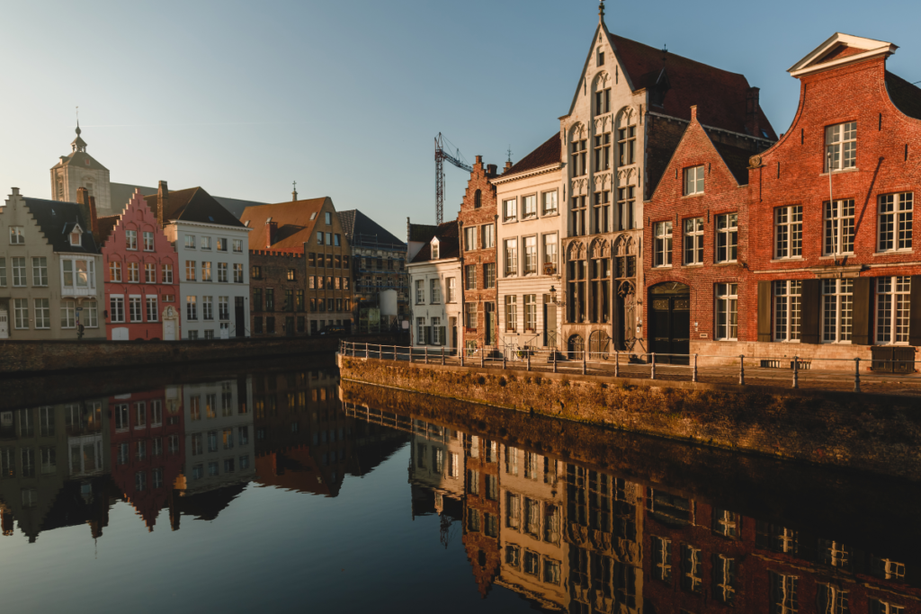 De nummer 1 online stedengids komt naar Brugge