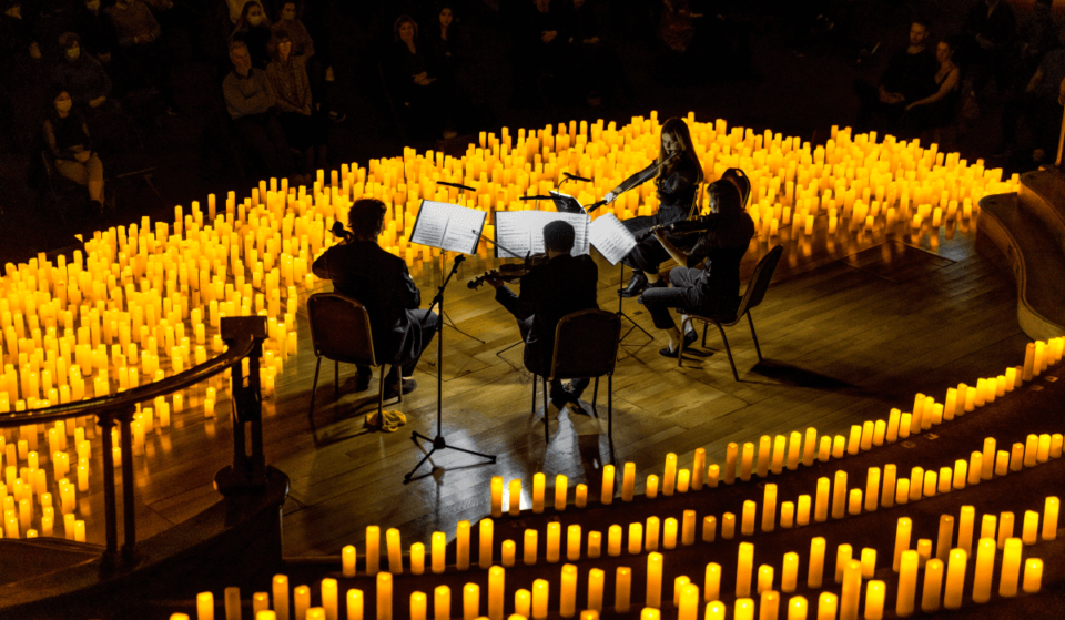 Candlelight traz seus espetaculares tributos ao rock para o Teatro da Liga